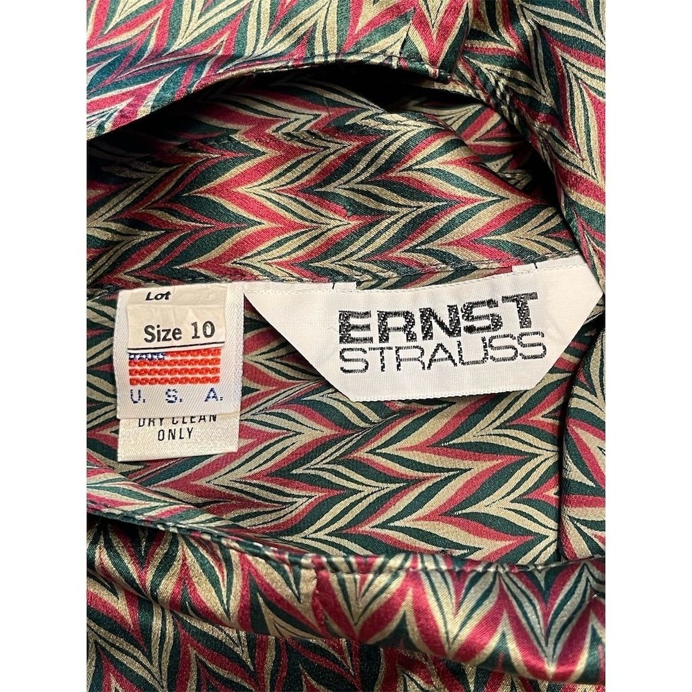 Ernst Strauss Womens Size 10 M Green Red Geometric Herringbone‎ Silk Blouse - Picture 2 of 10